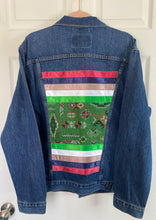 Load image into Gallery viewer, Levis Ribbon Jacket - XL
